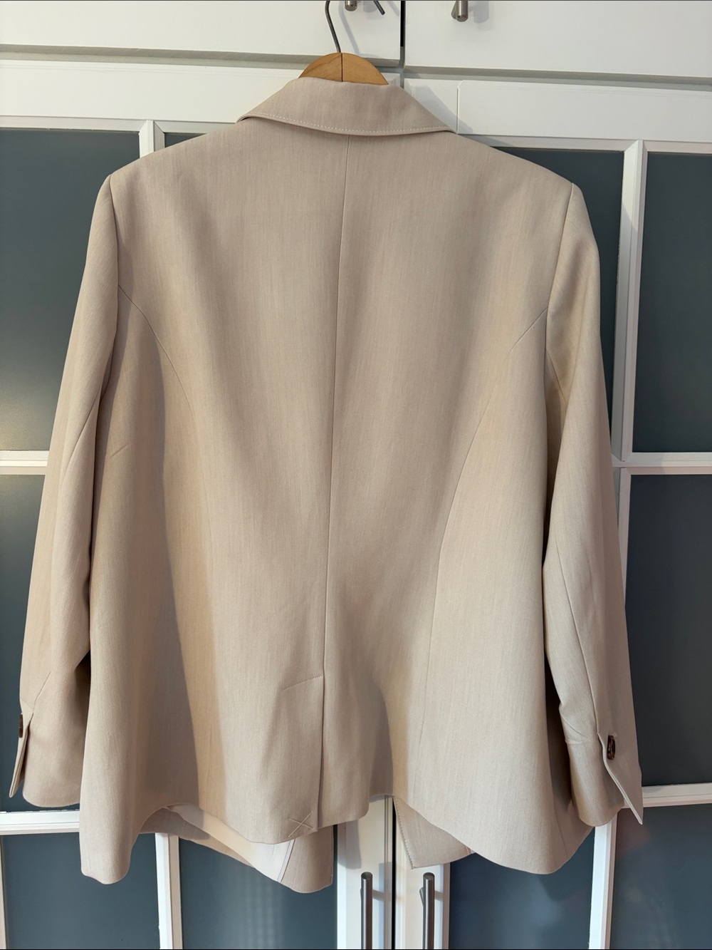 Laura Plus Tan Jacket - Picture 2 of 6